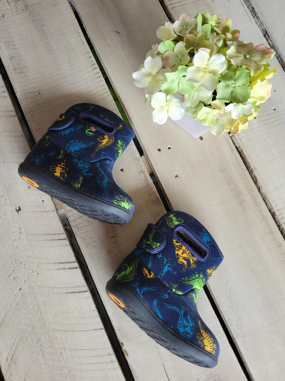 Bogs II Navy Kids Rain Boots with Bright Dinosaur Print Size 7 Infants